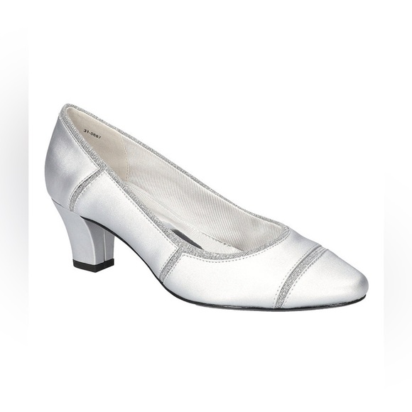 Easy Street Women's Datia Pump - Picture 1 of 14